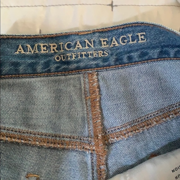 Shorts - Picture 3 of 4